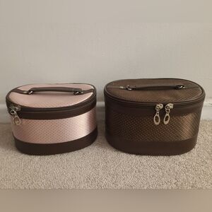 One Round Cosmetics Makeup Pouch Bag